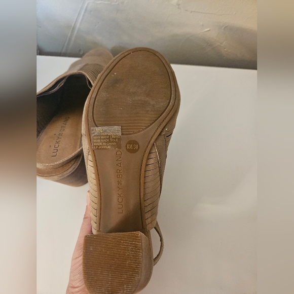 Luck Brand Strappy Heeled Leather Sandal - Picture 4 of 6